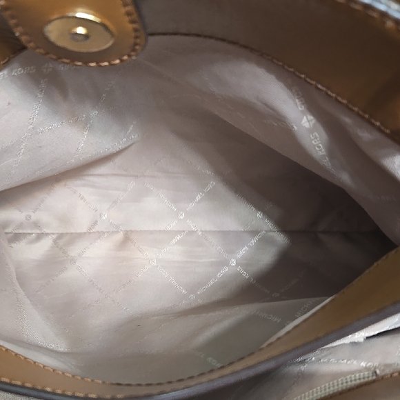 Michael Kors Brown and Tan Shoulder Bag EUC - Picture 10 of 15